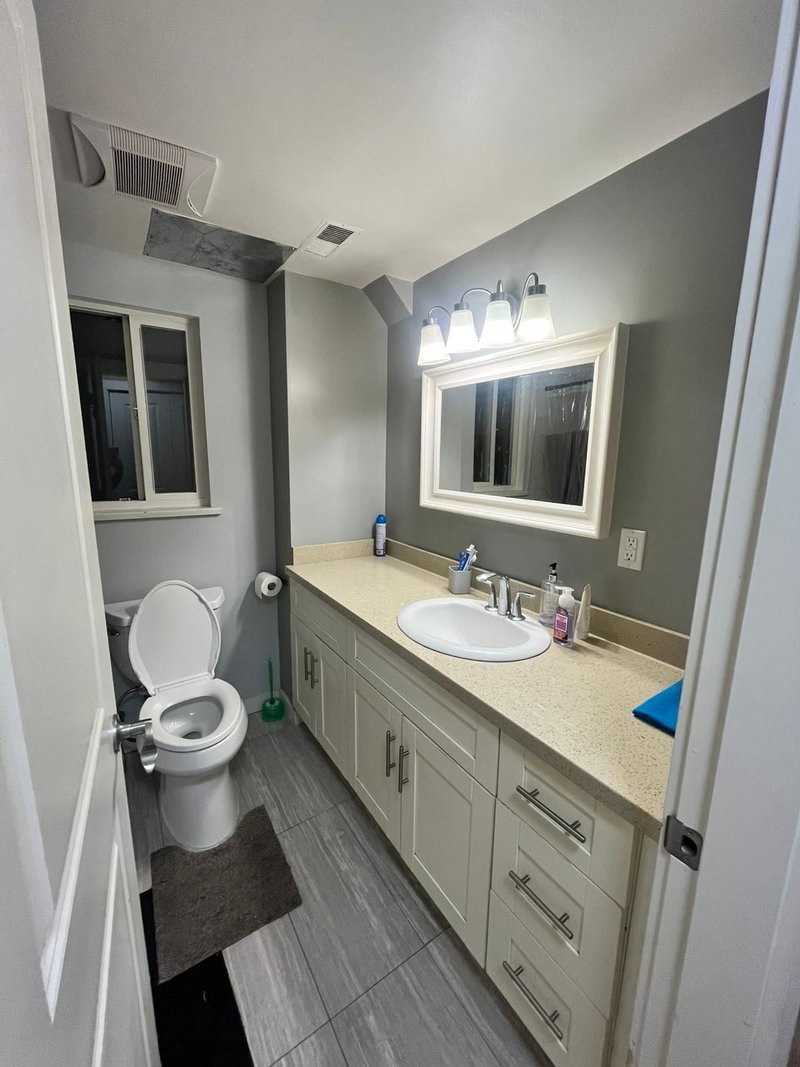 7489 19th Ave, Burnaby, V3N 1E5 | Image 3