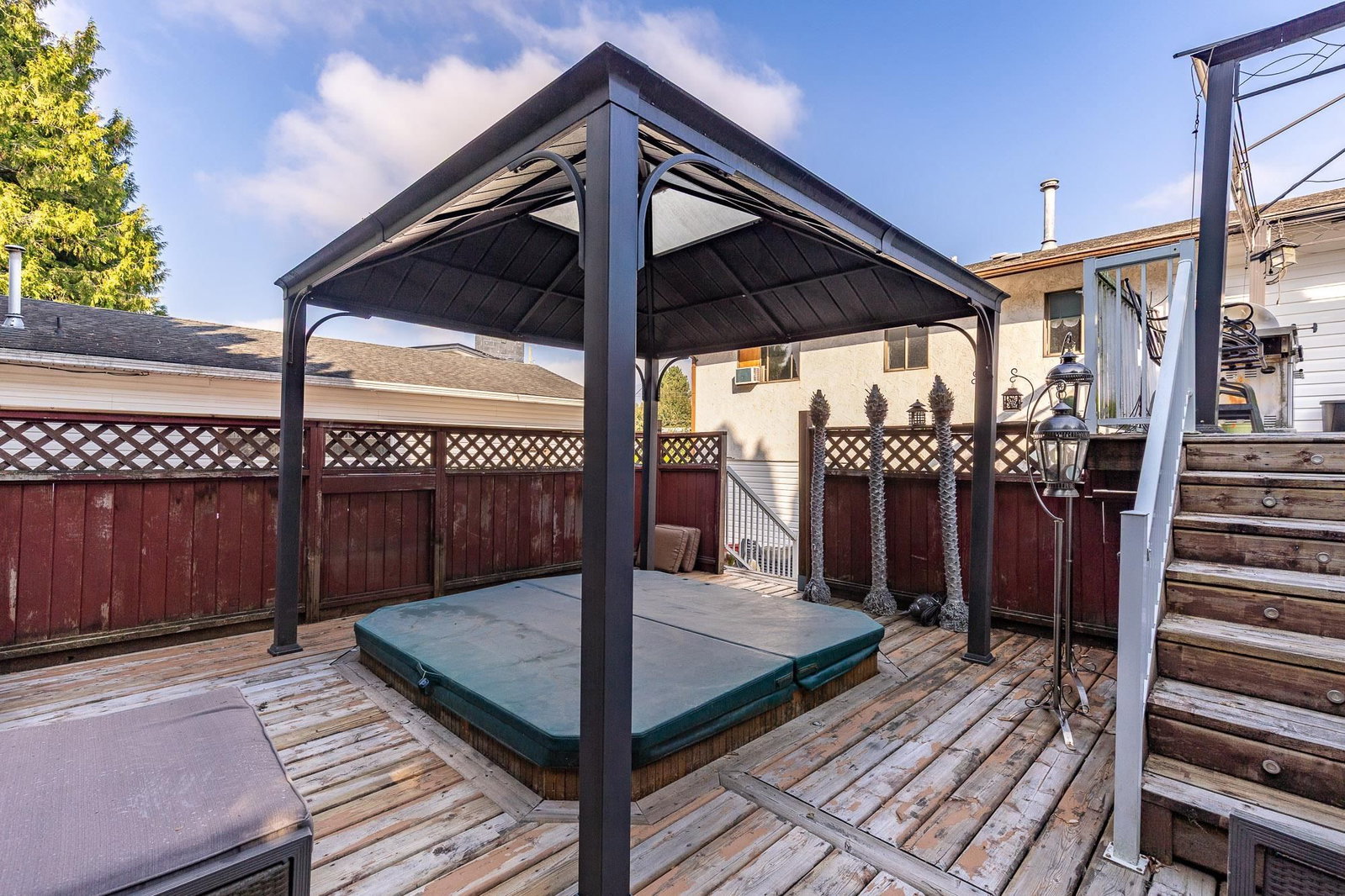 Listing Image 10