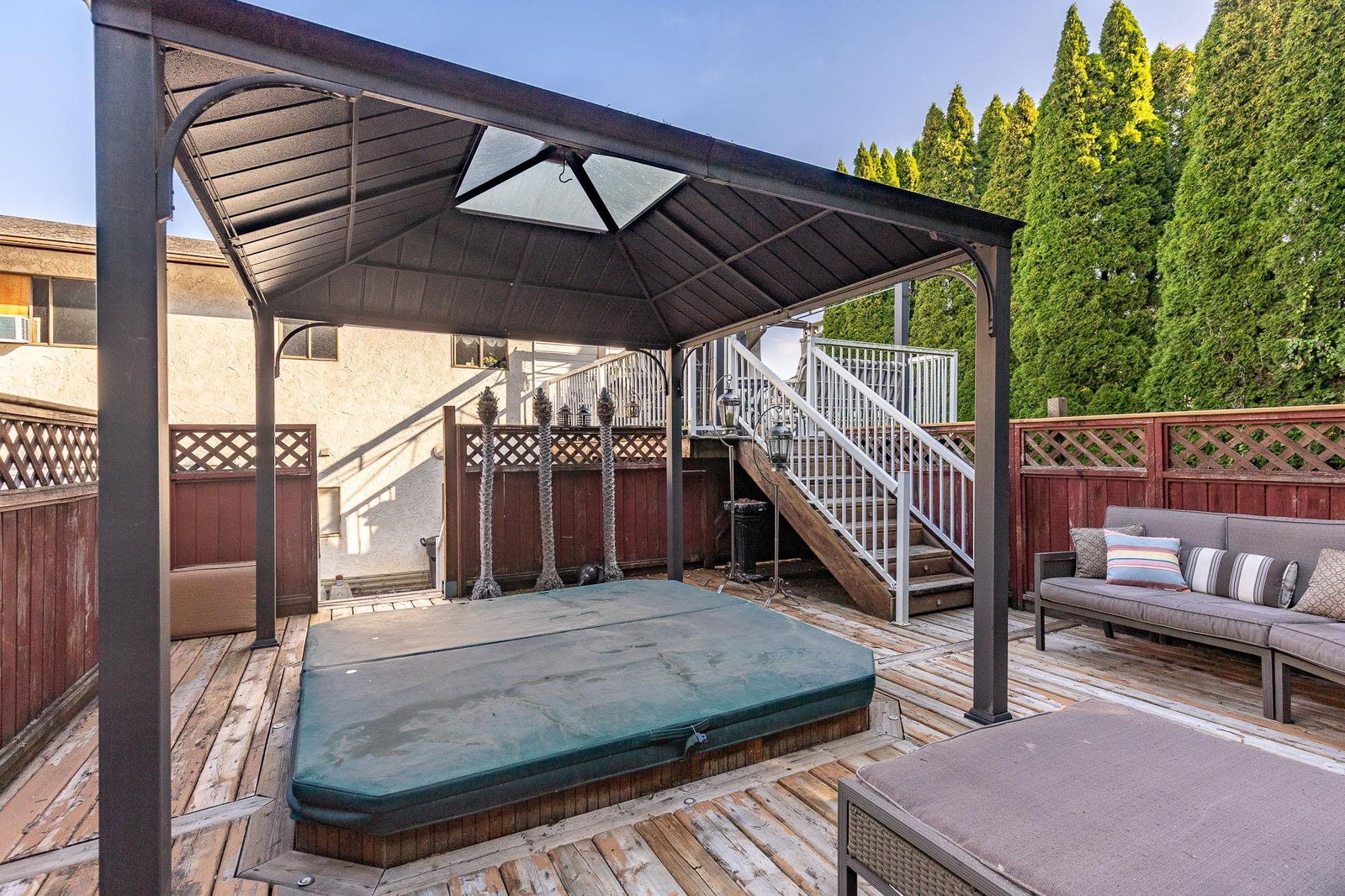 Listing Image 11