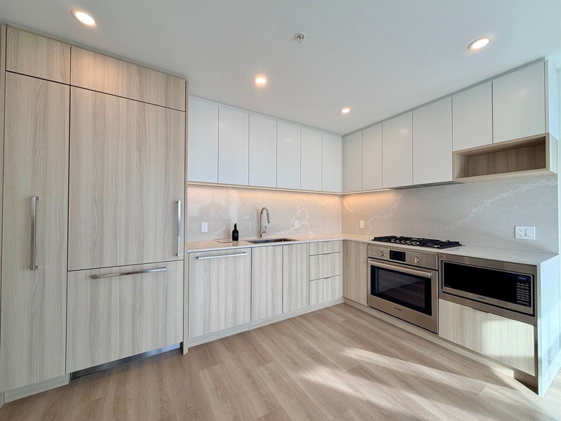 6075 Wilson Avenue, Burnaby, V5H 2R5 | Image 2