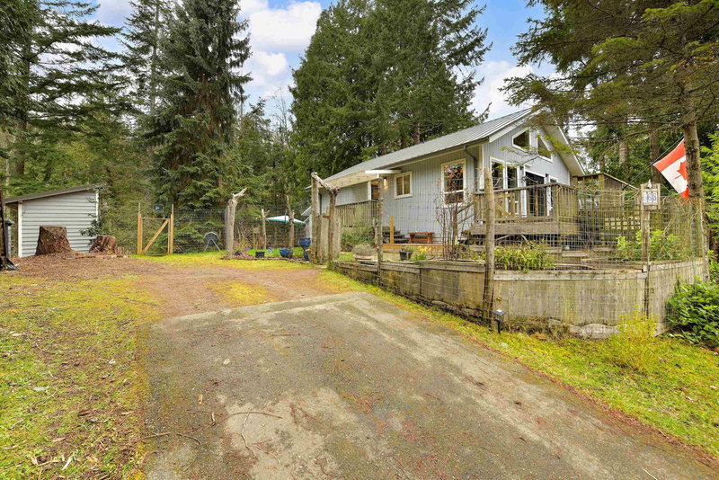 568 Bayview Drive, Mayne Island, V0N 2J1 | Image 3