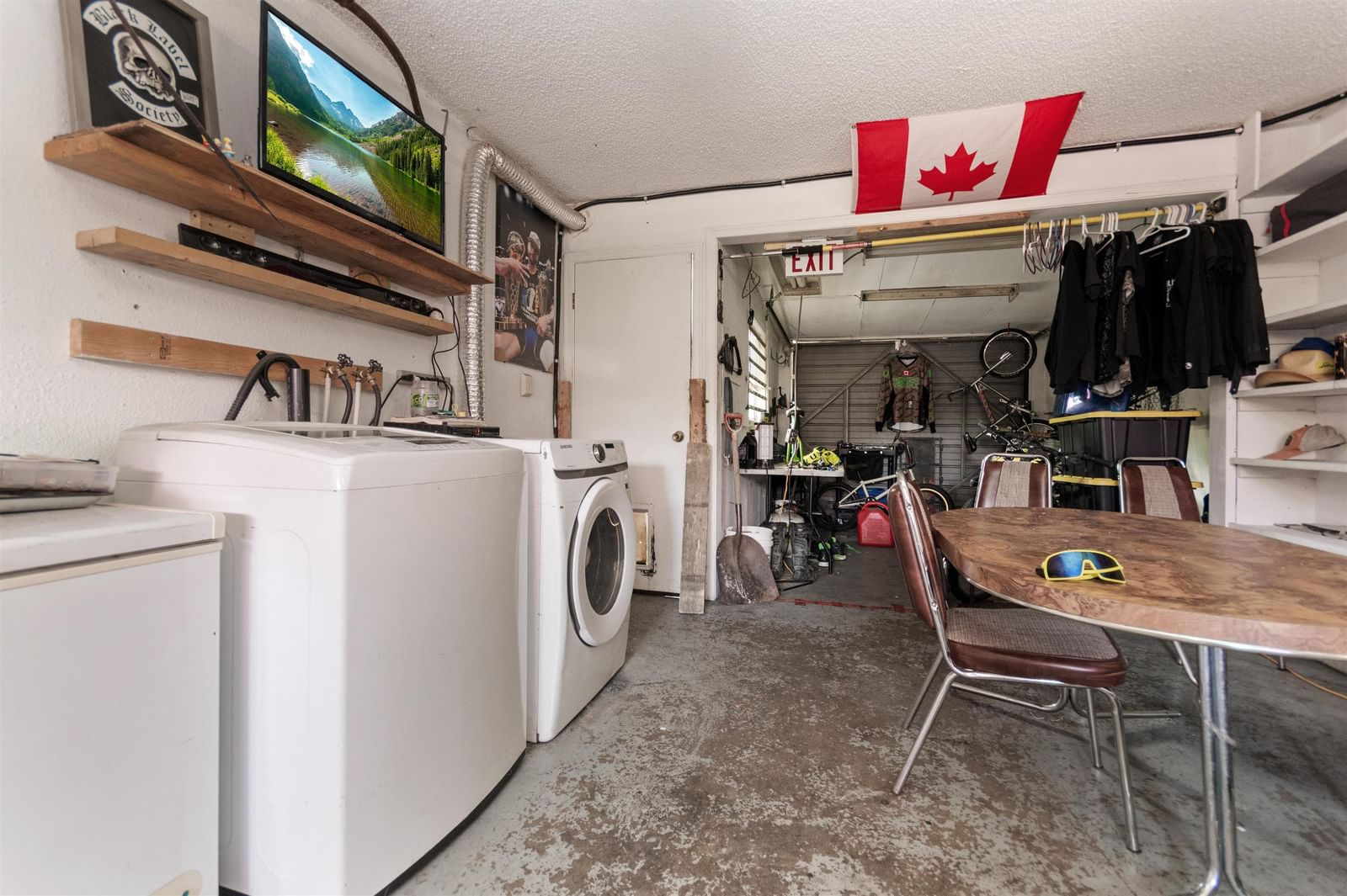 Listing Image 19