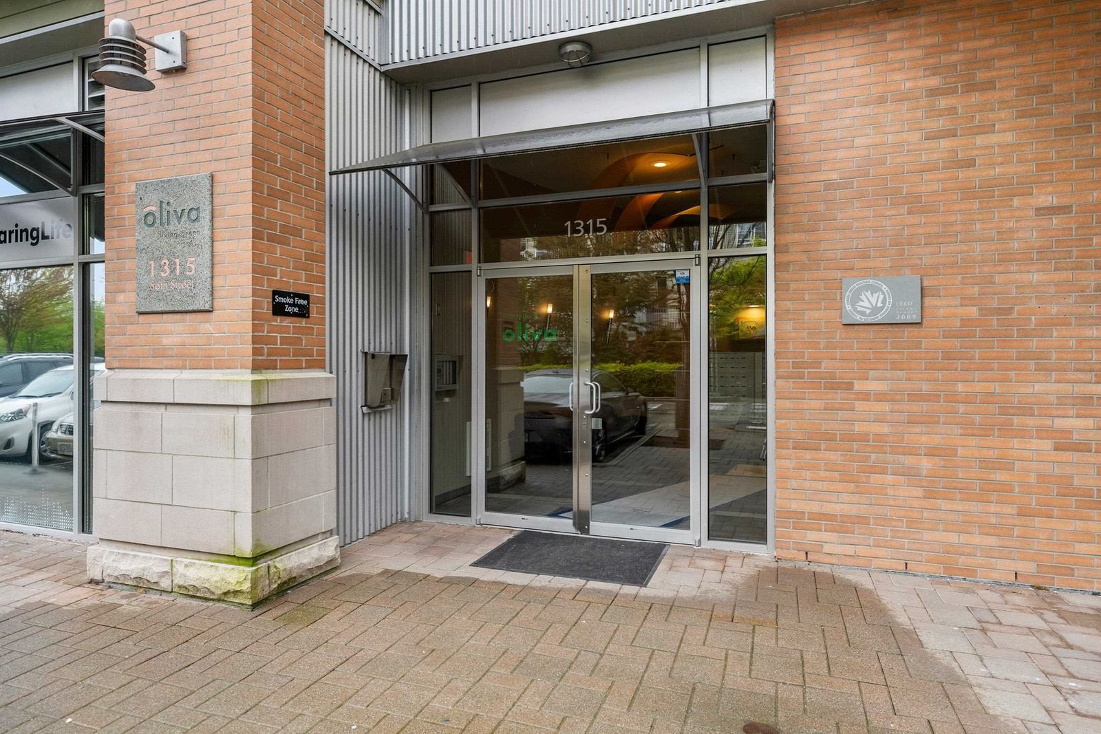 Listing Image 3