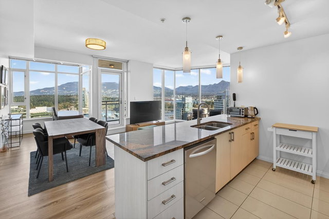 3104 - 1211 Melville Street