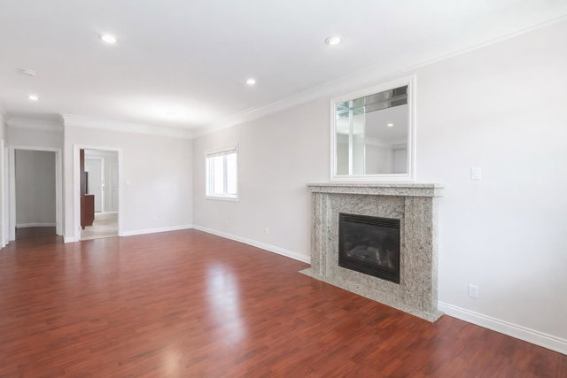 7487 Rosewood Street