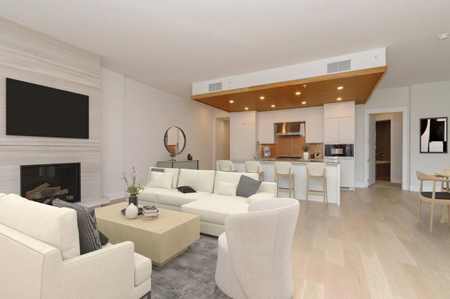 401 - 6687 Nelson Avenue