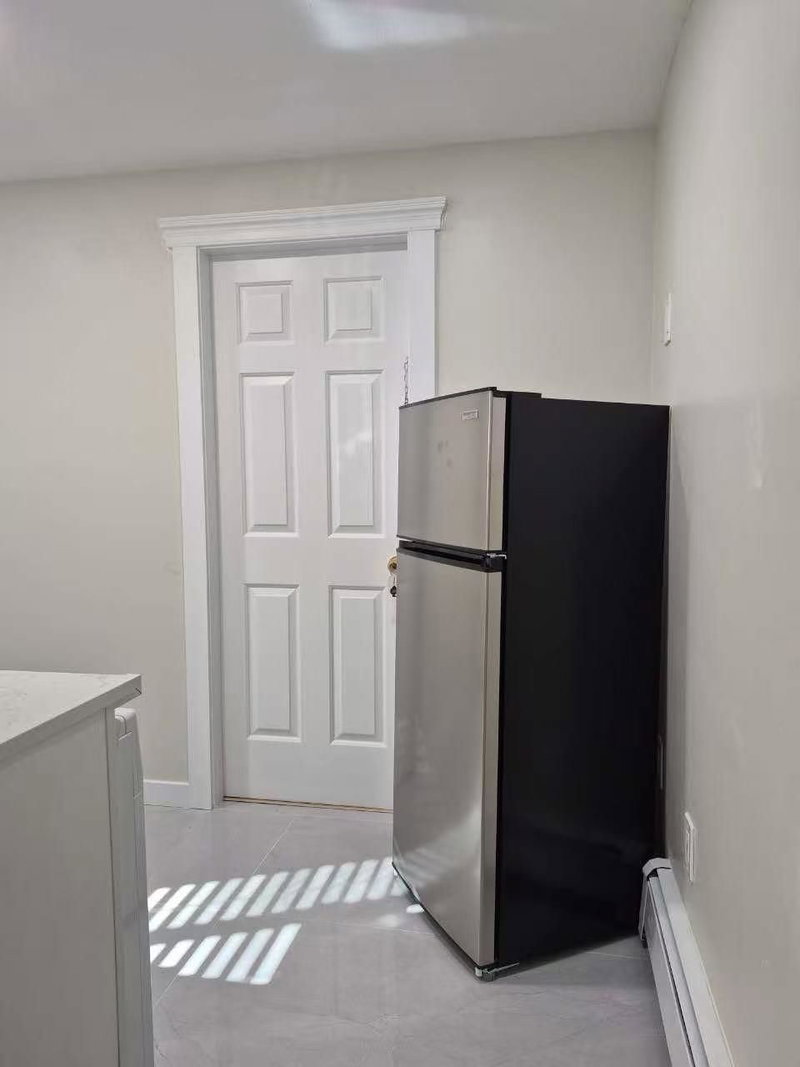 Ground Level - 3850 Fir Street, Burnaby, V5G 2A7 | Image 3