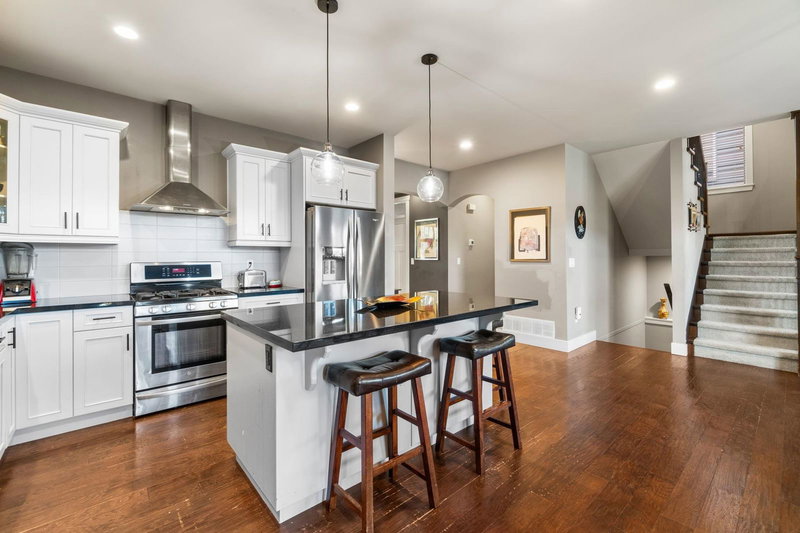 1386 Coast Meridian Road, Coquitlam, V3E 3H1 | Image 2