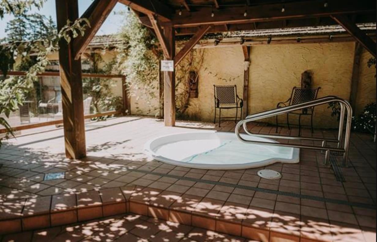 Listing Image 11