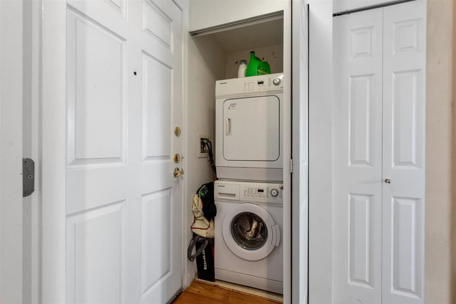 Listing Image 16