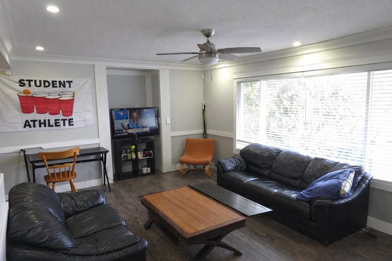 1960 Catalina Crescent, Abbotsford, V2T 3W1 | Image 3