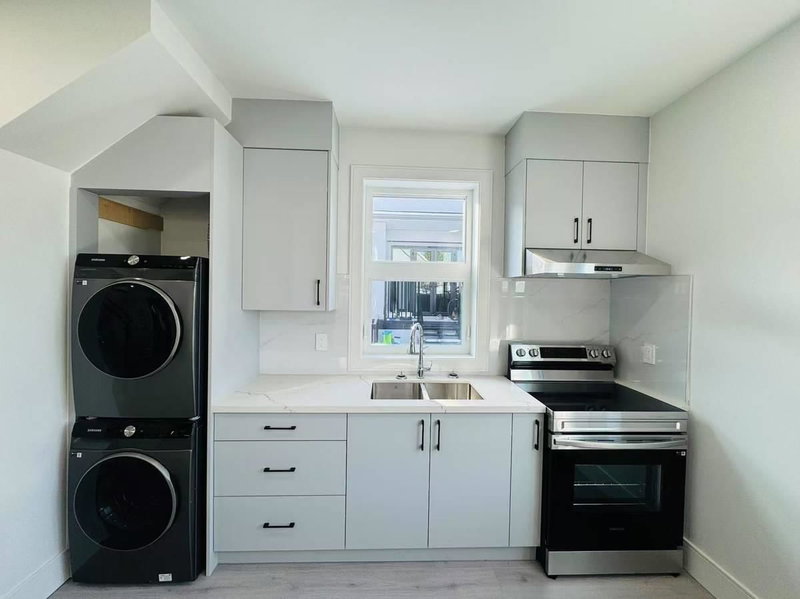 400 East 56th Street, Vancouver, V5X 1R5 | Image 2