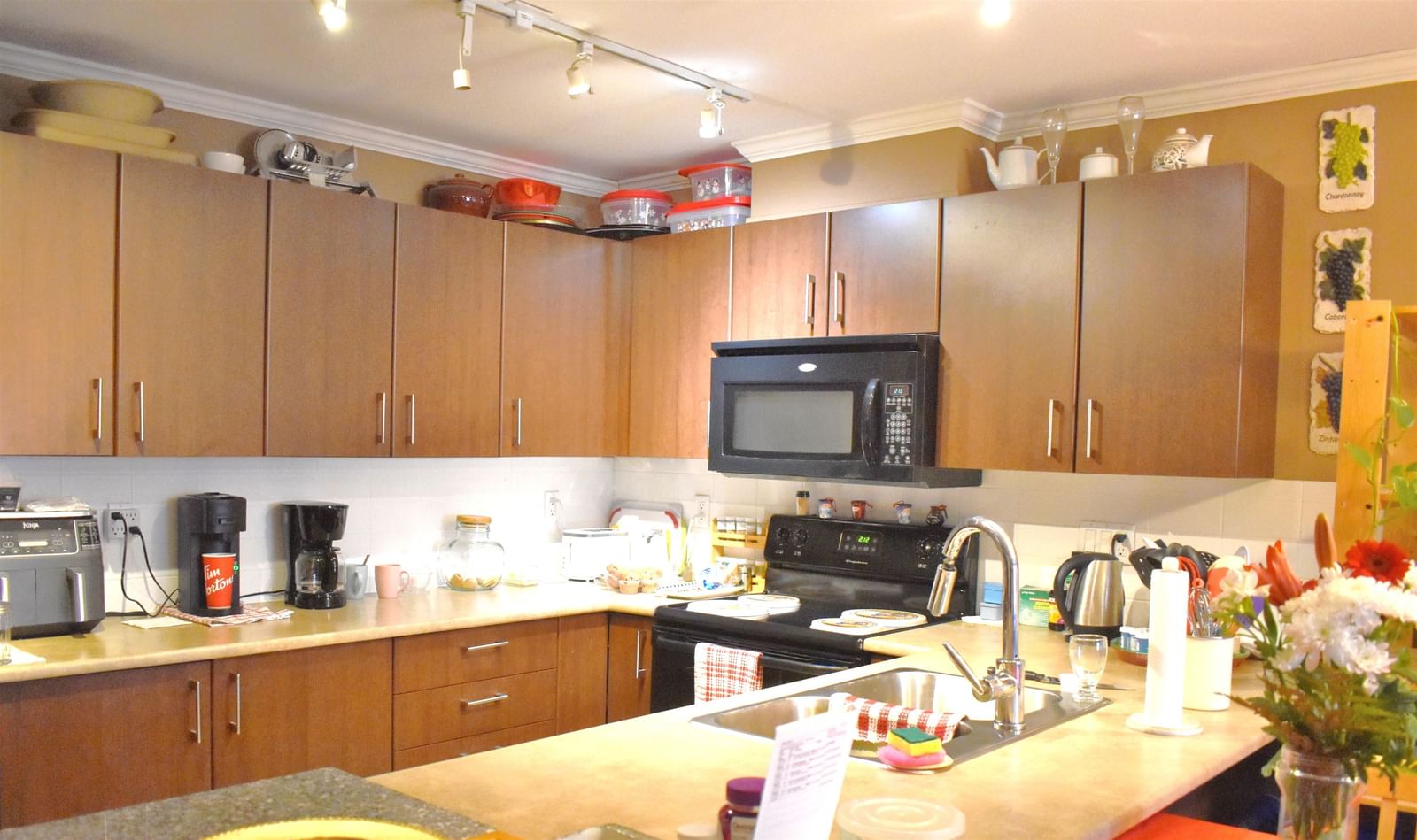 Listing Image 5