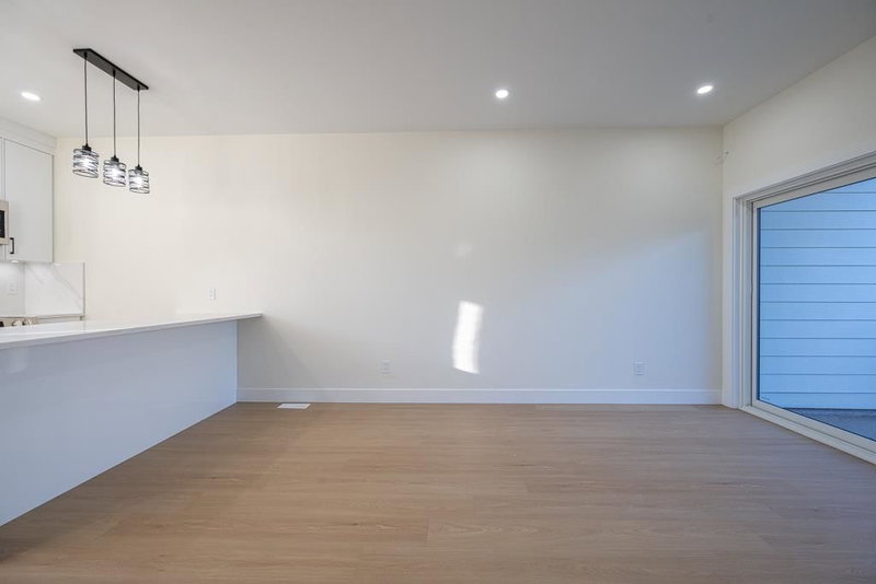 B - 7533 Wren Street, Mission, V2V 3C1 | Image 3