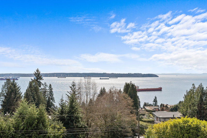 3185 Benbow Road, West Vancouver, V7V 3E1 | Image 2