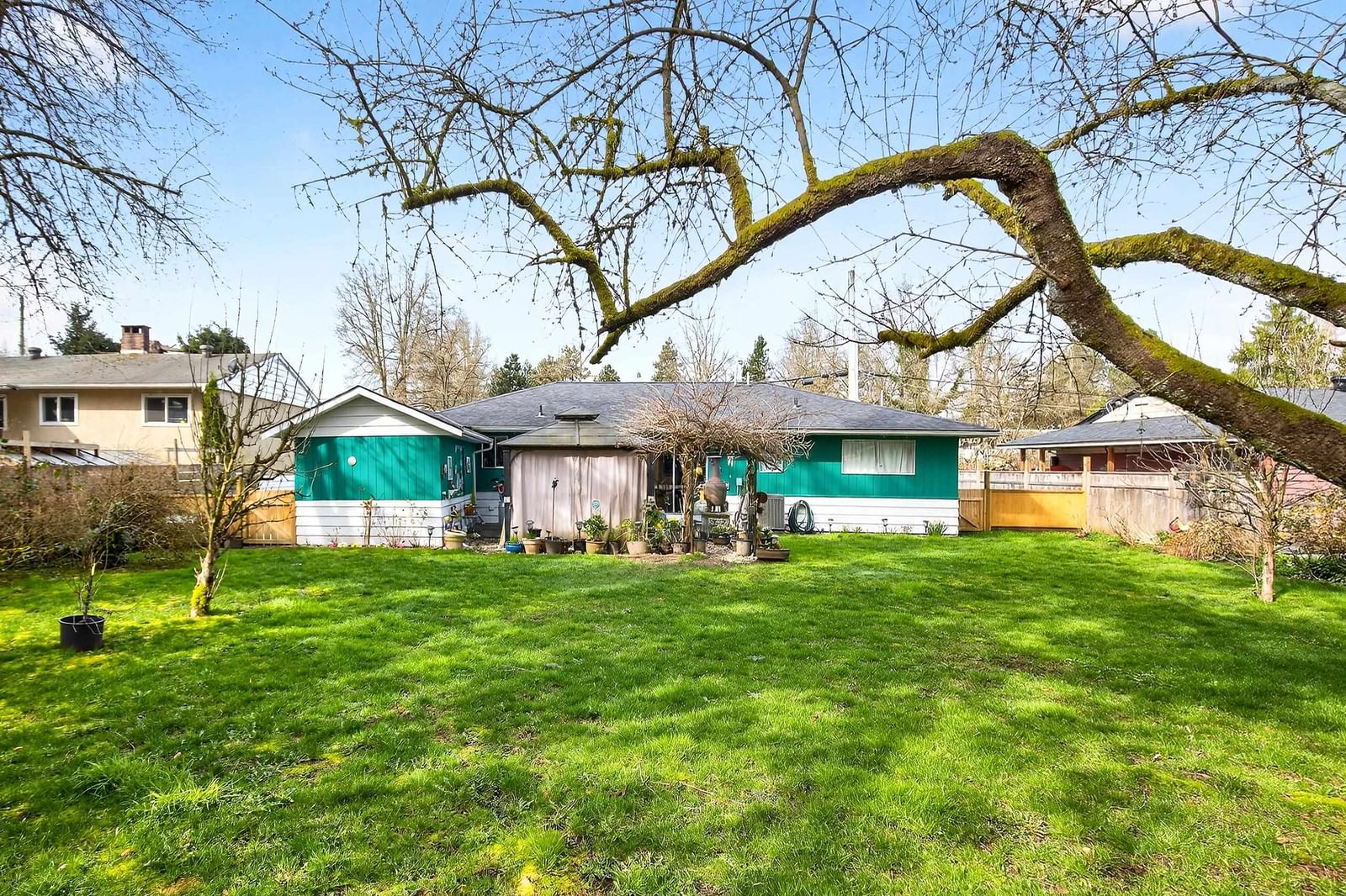 Listing Image 20