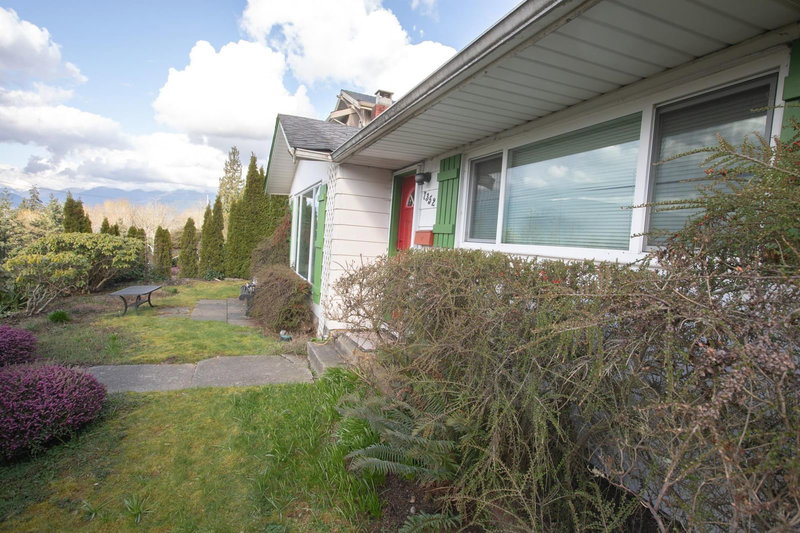 7352 Barnet Road, Burnaby, V5A 1E4 | Image 3