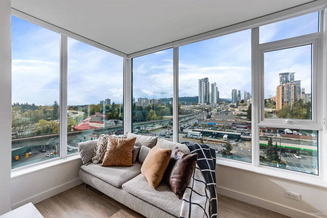 809 - 318 Alderson Avenue