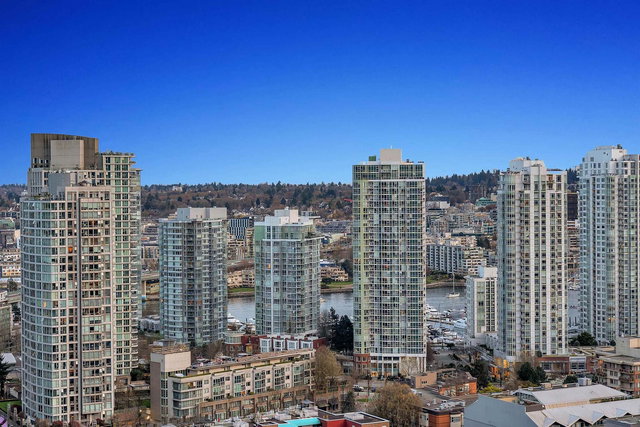 2504 - 969 Richards Street