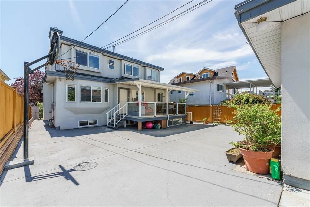 Listing Image 11