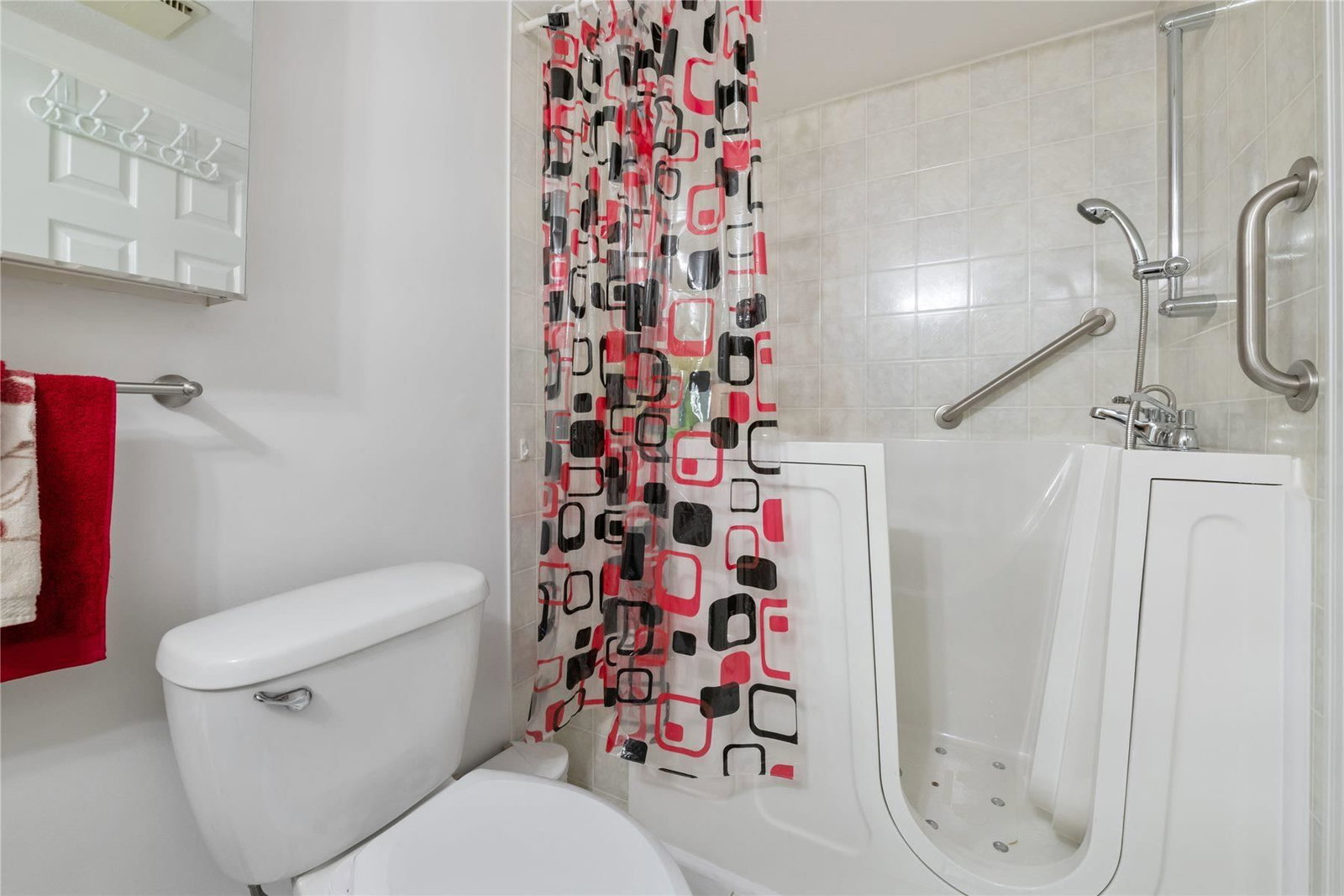 Listing Image 16