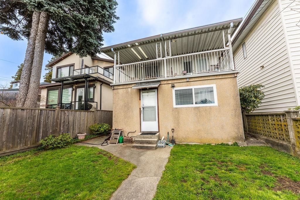 Listing Image 11
