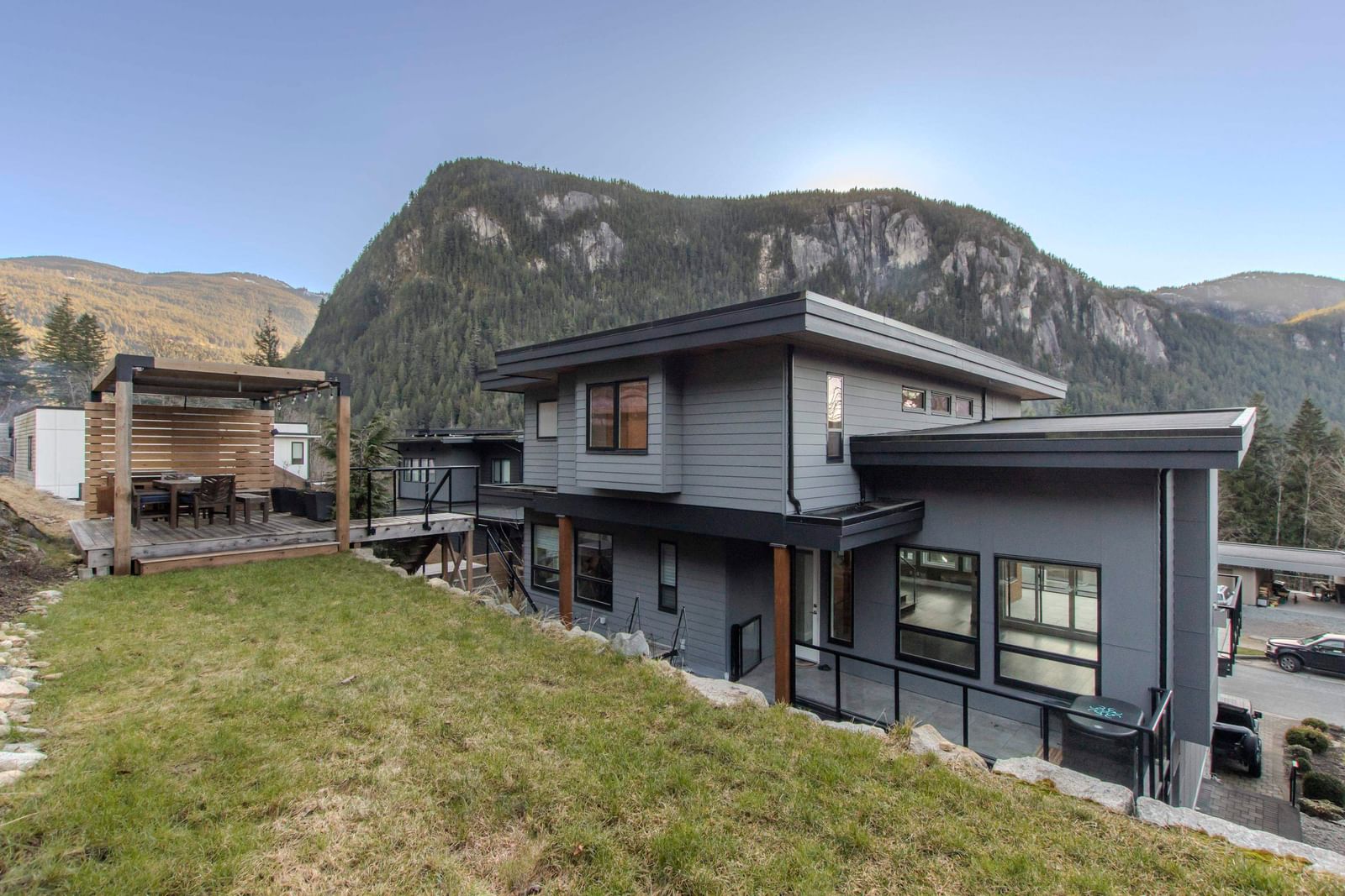 Listing Image 23