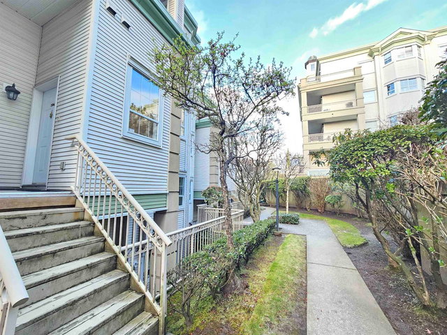 304 - 15258 105 Avenue