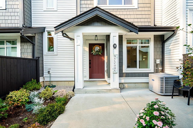 19 - 6897 201 Street