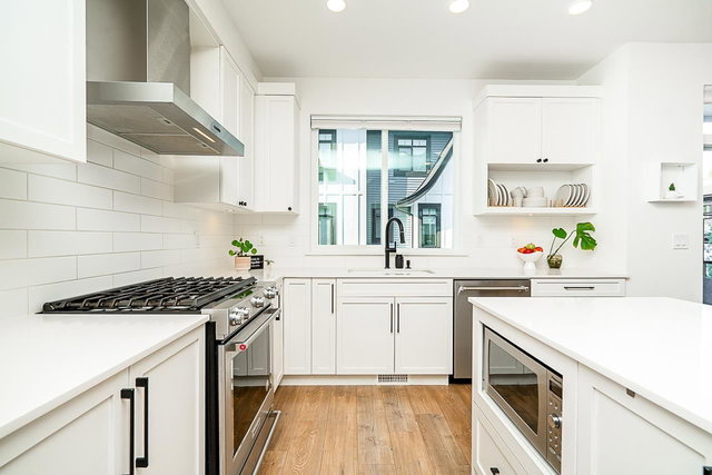 19 - 6897 201 Street