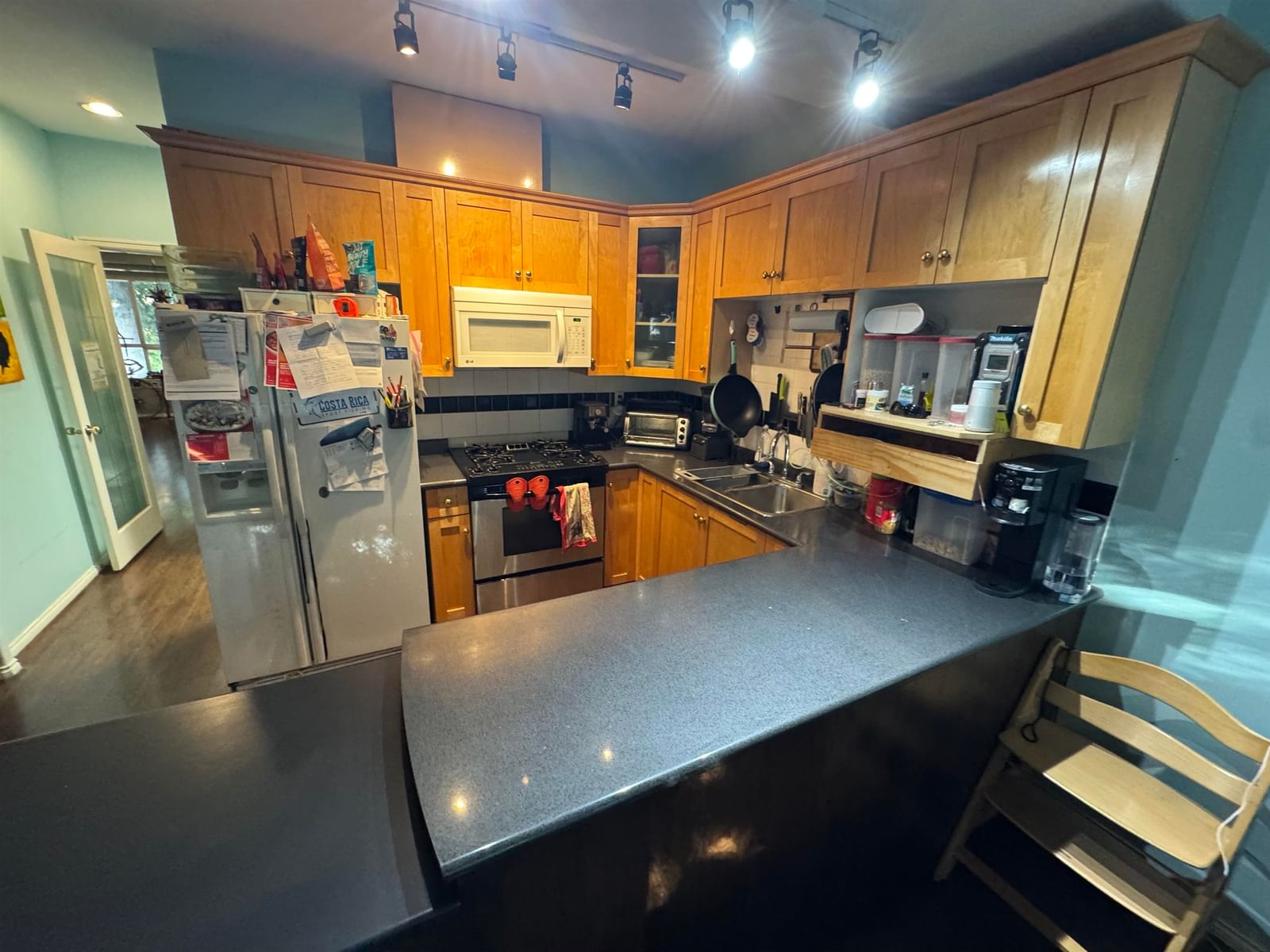 Listing Image 4