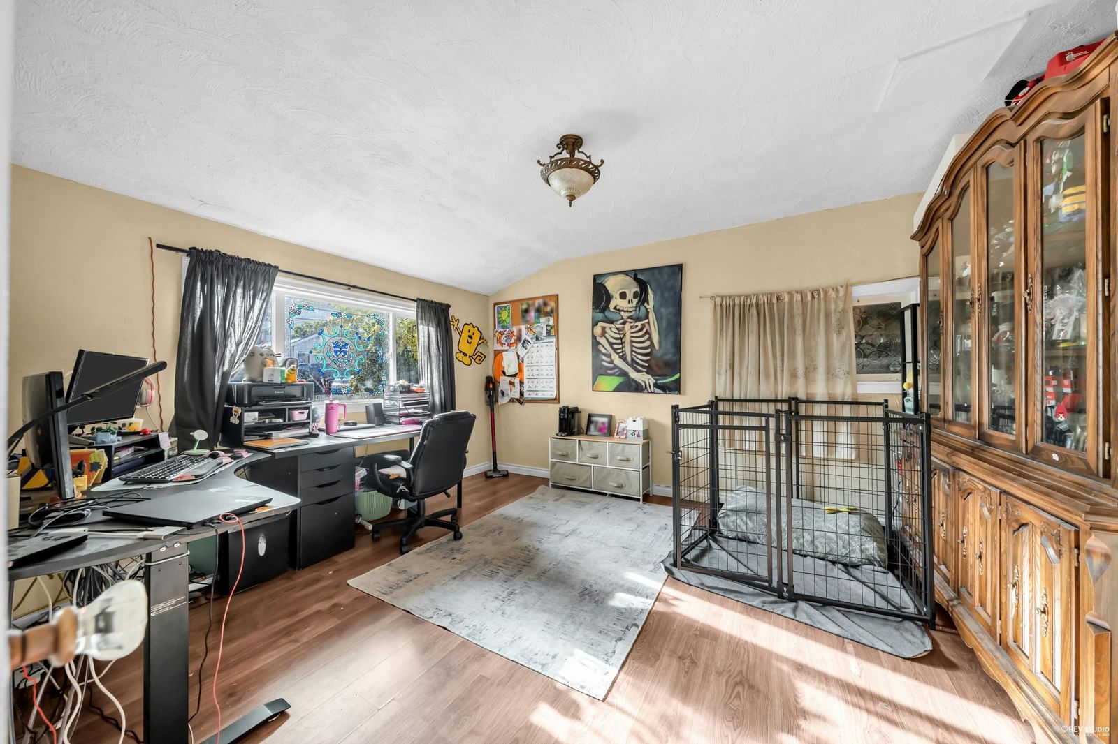 Listing Image 17