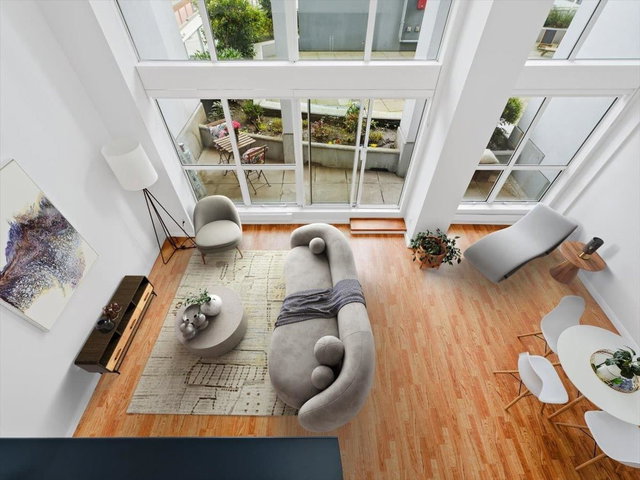 512 - 933 Seymour Street