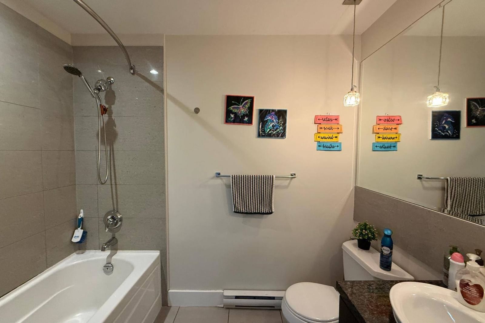 Listing Image 10