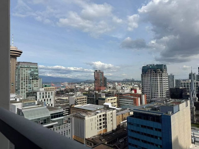 1715 - 610 Granville Street