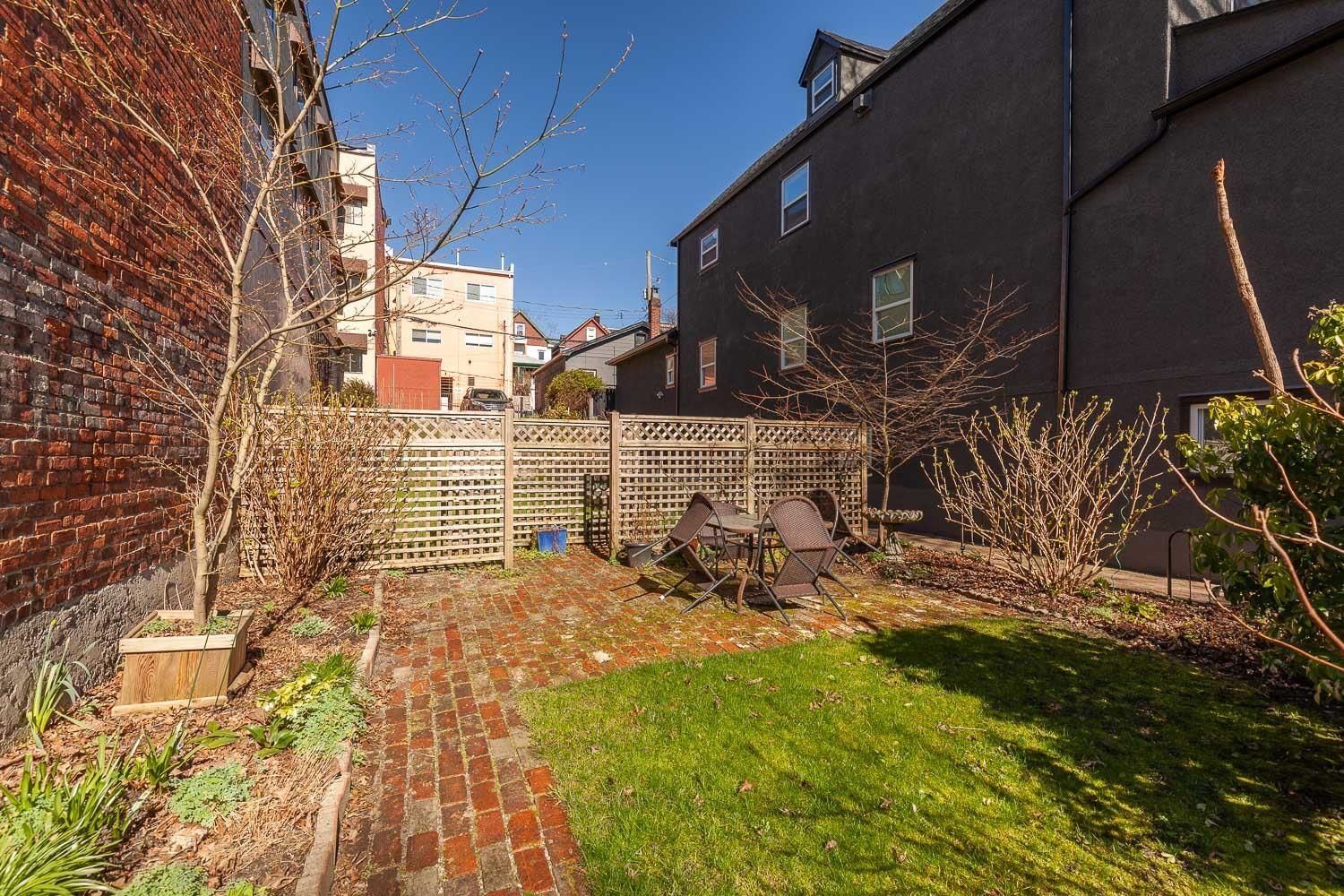Listing Image 9