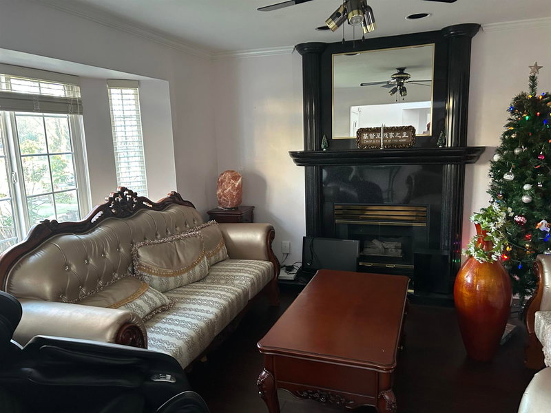 Ground Level - 5510 Rumble St., Burnaby, V5J 2C1 | Image 3