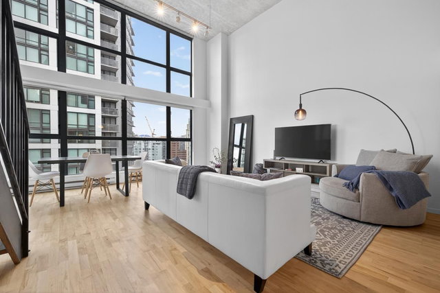 1102 - 1238 Seymour Street