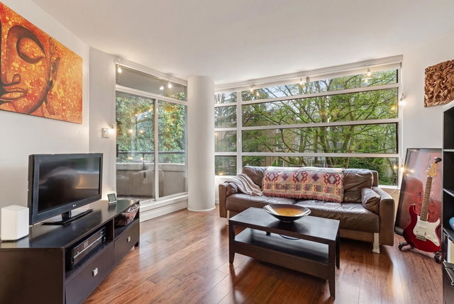 201 - 1225 Barclay Street