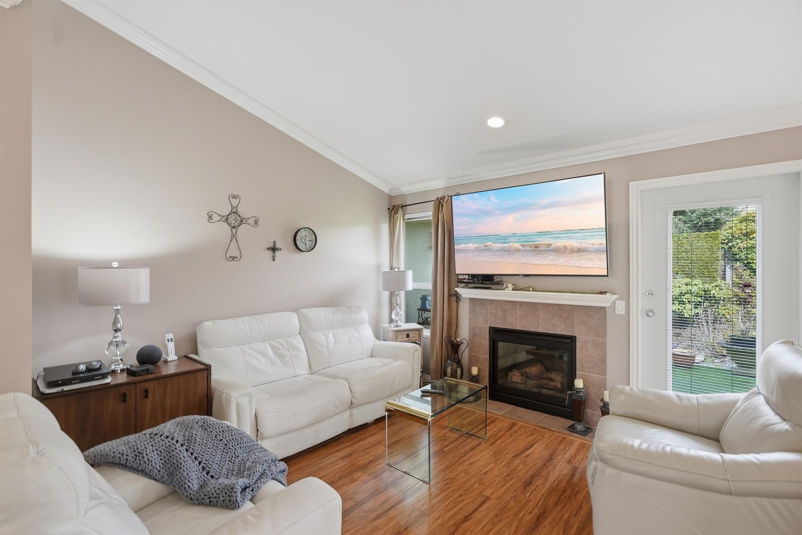 Listing Image 17