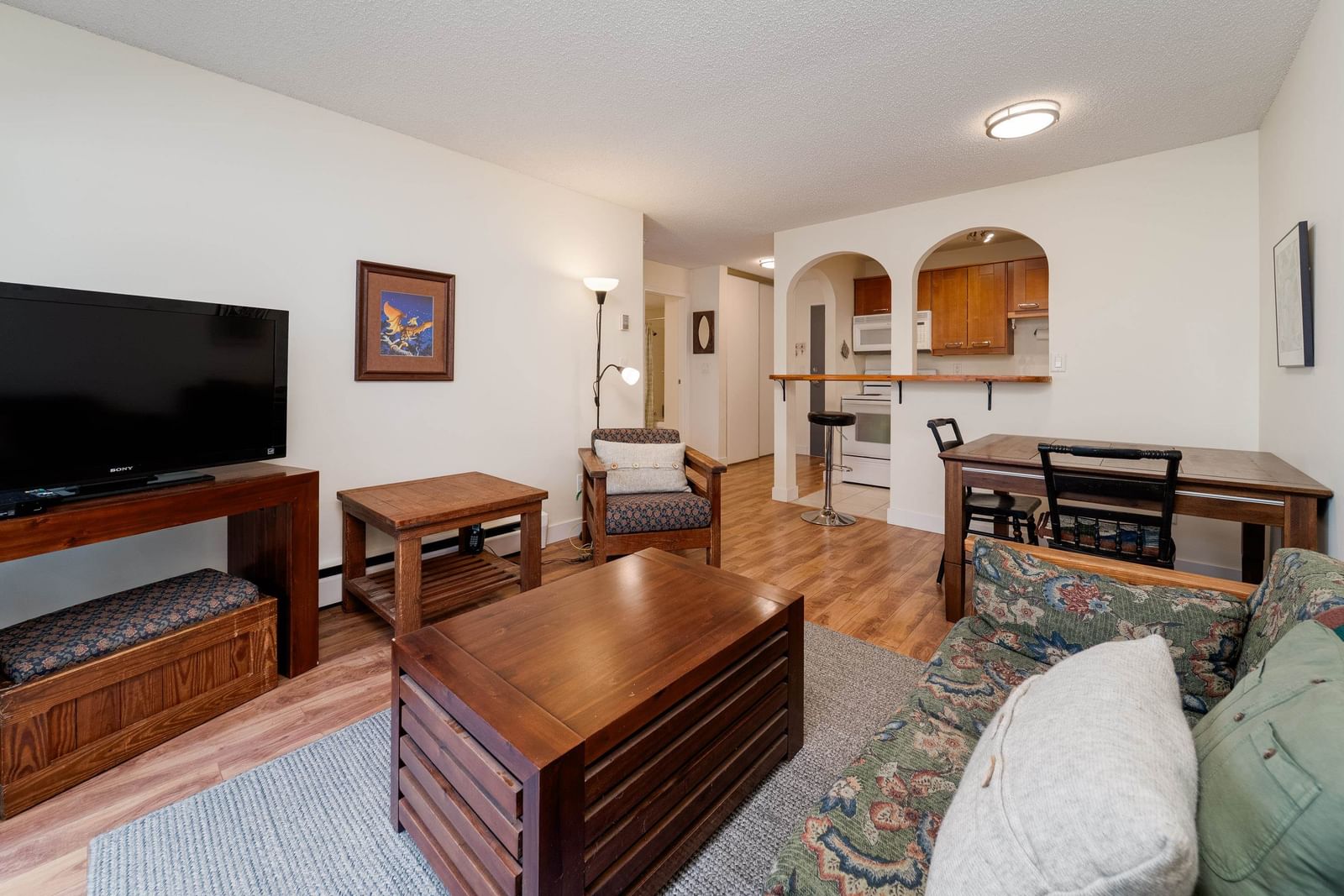 Listing Image 14