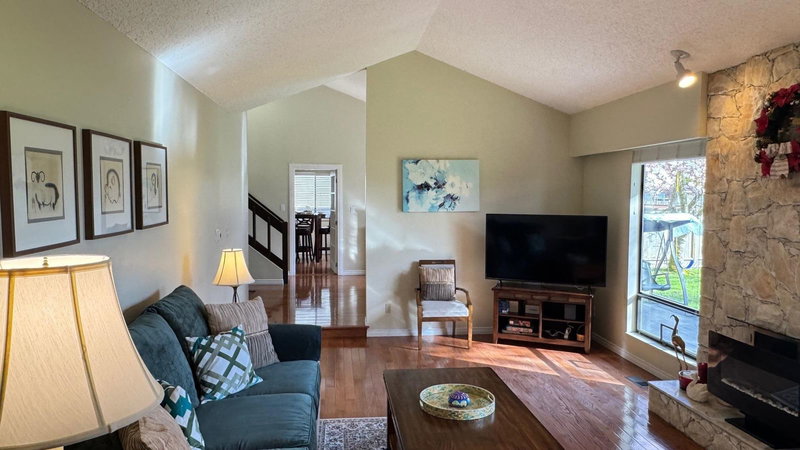 7540 Barkerville Court, Richmond, V7A 1K9 | Image 2