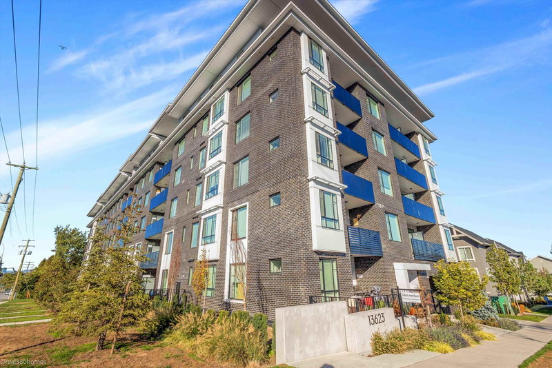 313 - 13623 81a Avenue, Surrey, V3W 3N7 | Image 2