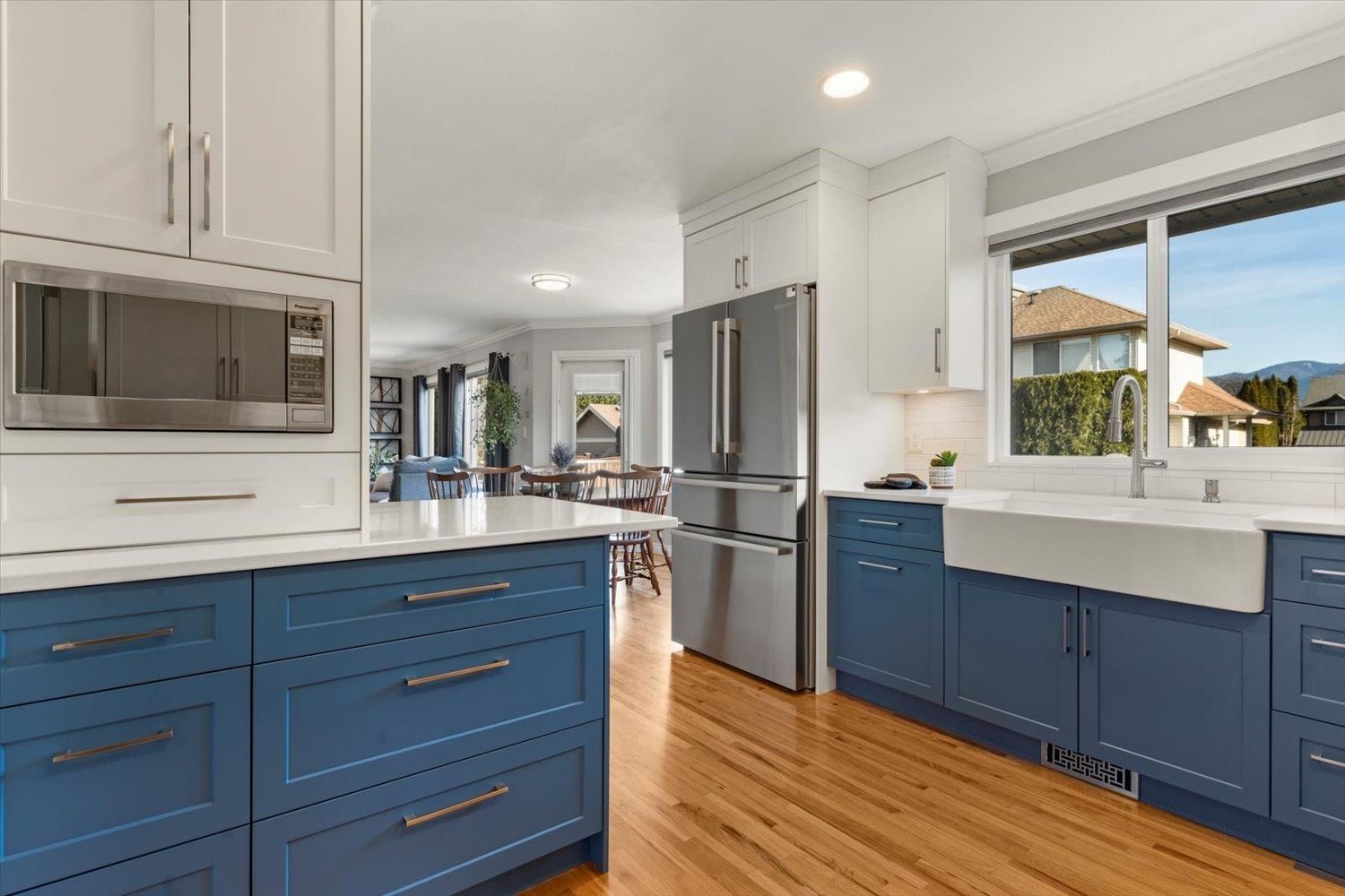 Listing Image 11