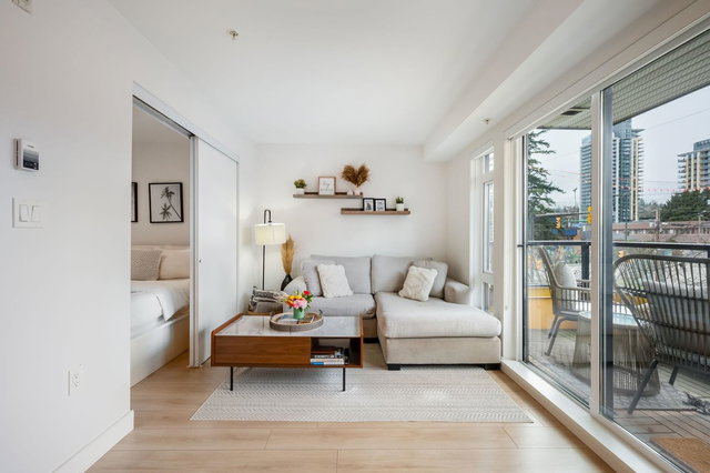 201 - 1519 Crown Street