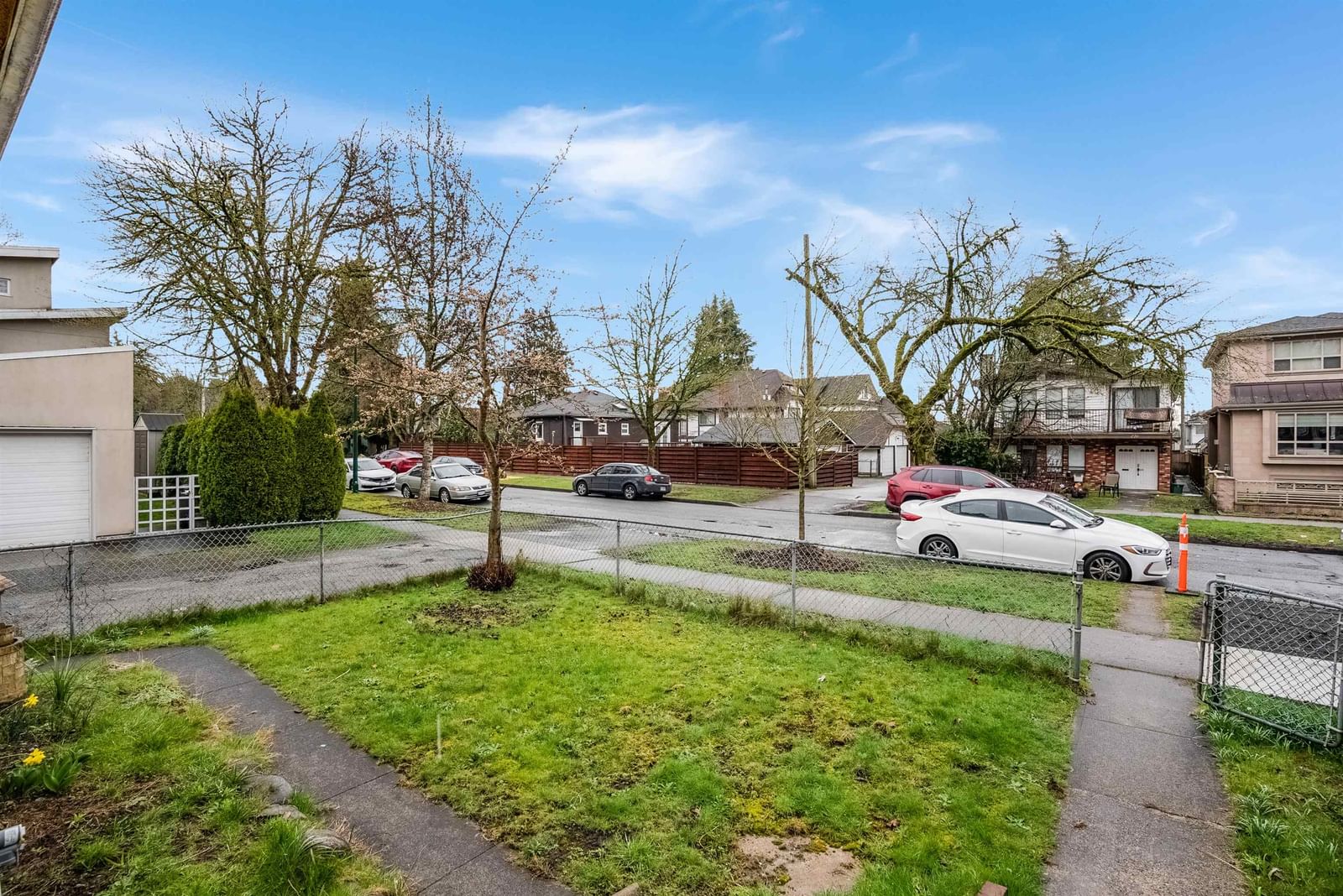 Listing Image 10