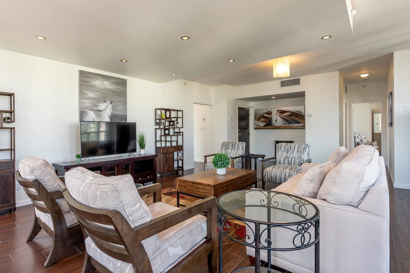 2902 - 1166 Melville Street, Vancouver, V6E 4P5 | Image 3