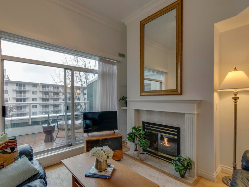 414 - 128 8th Street, North Vancouver, V7M 3M1 | Image 2