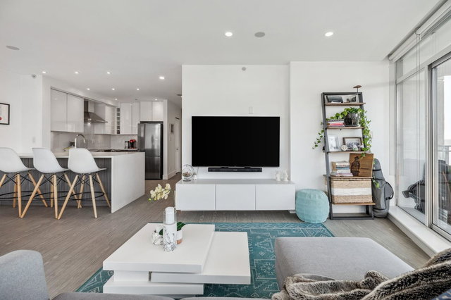 1908 - 898 Carnarvon Street