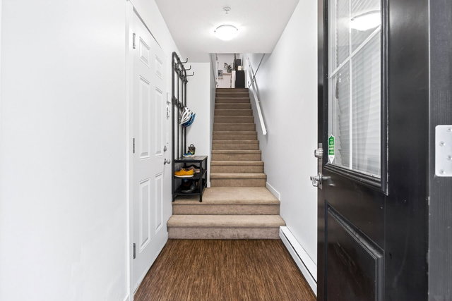 19 - 19572 Fraser Way